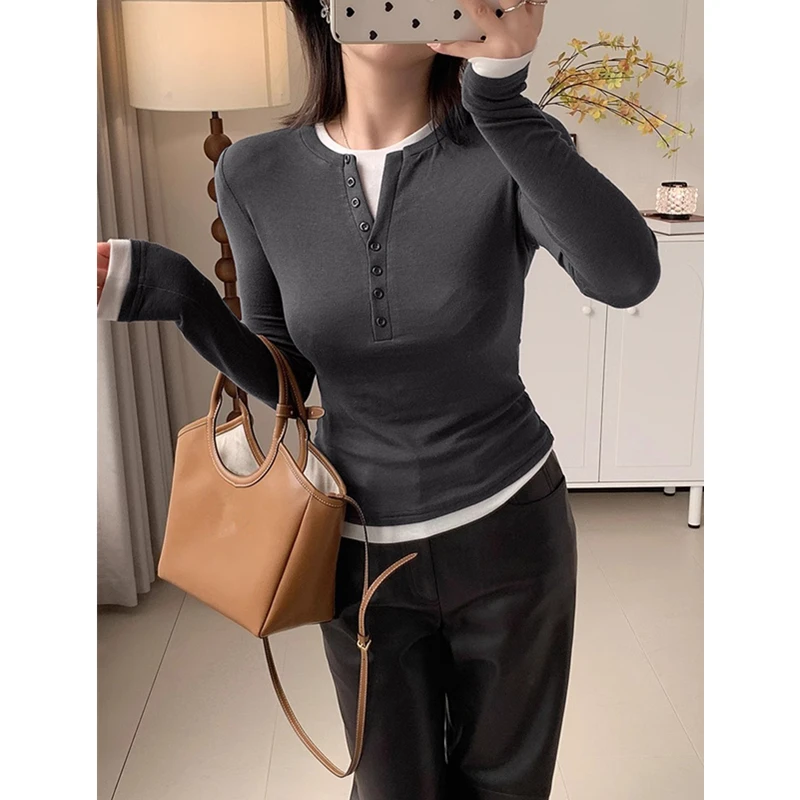 灰色假两件长袖T恤女秋冬2025年新款设计感撞色针织打底衫女内搭