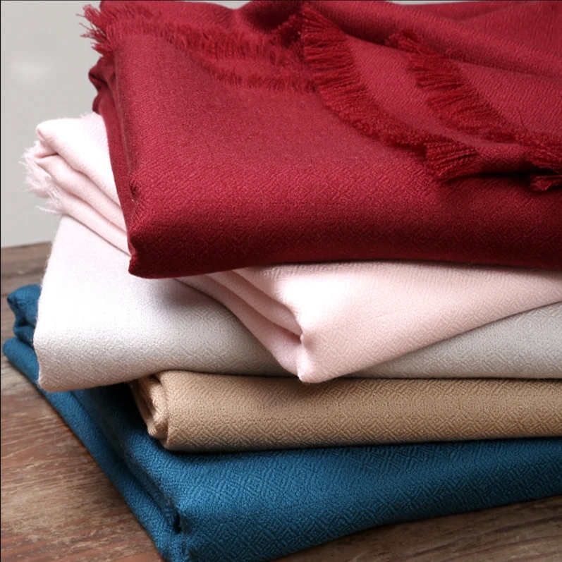 钻石纹羊毛围巾女春夏秋季纯色薄围巾 披肩两用空调巾长款