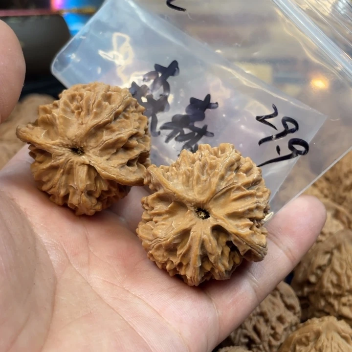 文玩核桃手串我***森苹果