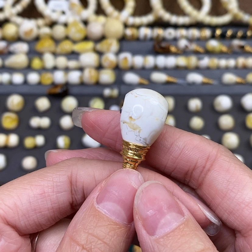 【闪购商品】琥珀裸石未镶嵌夜*