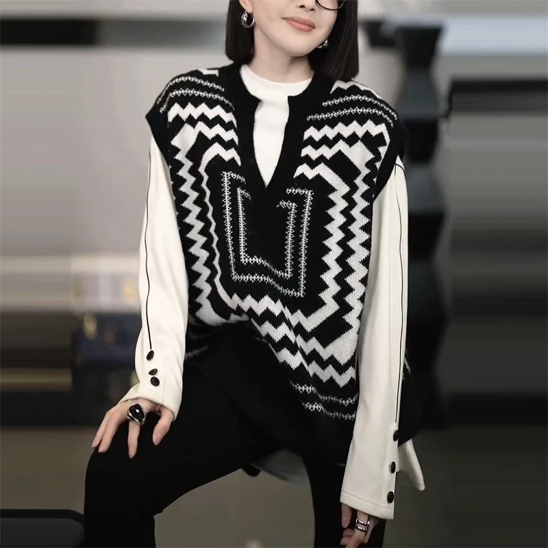 2025春季新款设计感针织马甲女长袖圆领百搭上衣气质穿搭两件套装