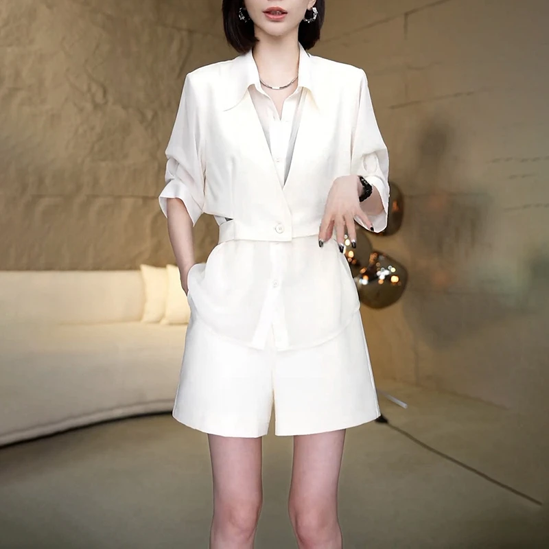 夏季休闲一整套穿搭设计感小众拼接假两件上衣高腰短裤时尚两件套