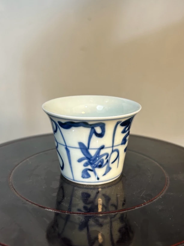 景德镇陶瓷釉下青花茶杯手绘刀字纹主人杯容量60毫升马蹄杯