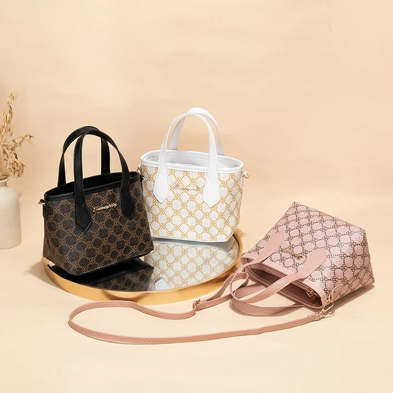 2024气质复古女士手提水桶包迷你菜篮子斜挎包四叶草印花单肩包