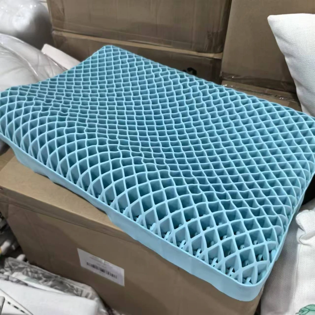 浅蓝色TPE深睡格子透气护颈枕(枕套子颜色不分)35*52.2.88kg