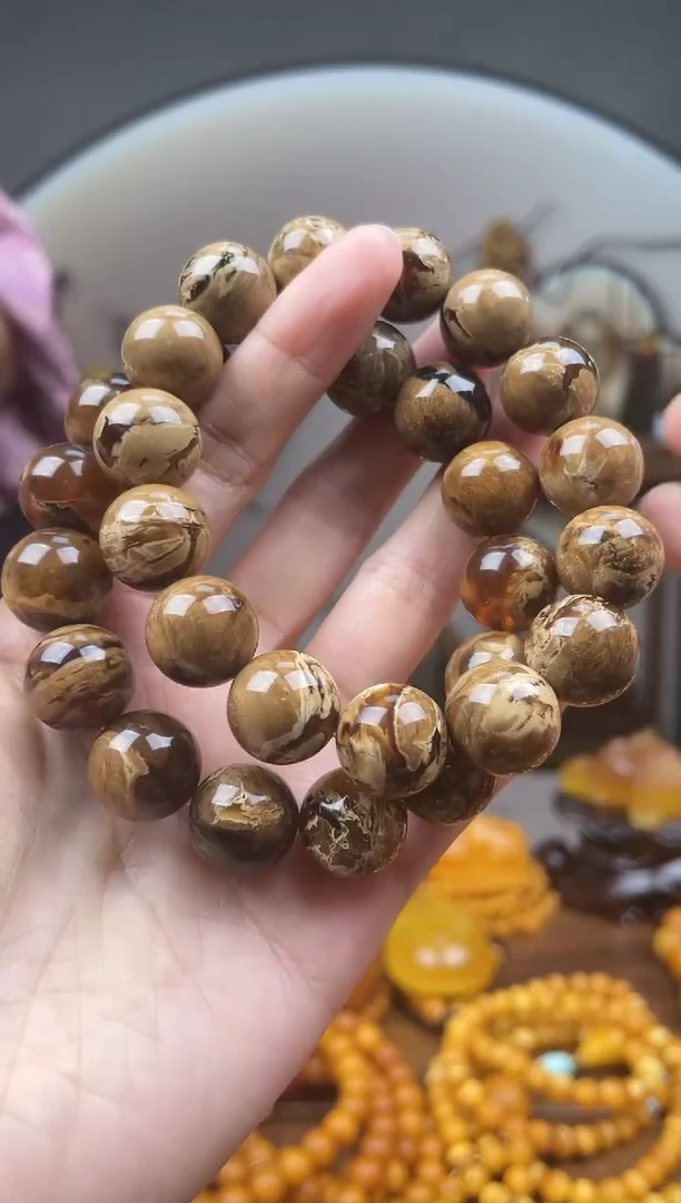 【闪购商品】琥珀裸石未镶嵌首饰 假1赔4（多样性发货1件