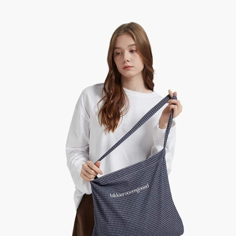 BIKKIE撞色蓝格纹 小众设计品牌 好看的韩系慵懒休闲单肩布包