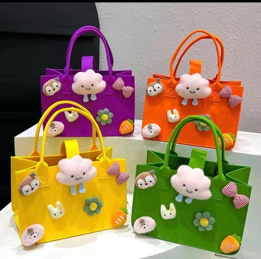 新款卡通毛毡包托特包手提包补习包出游包（包包款式随机）