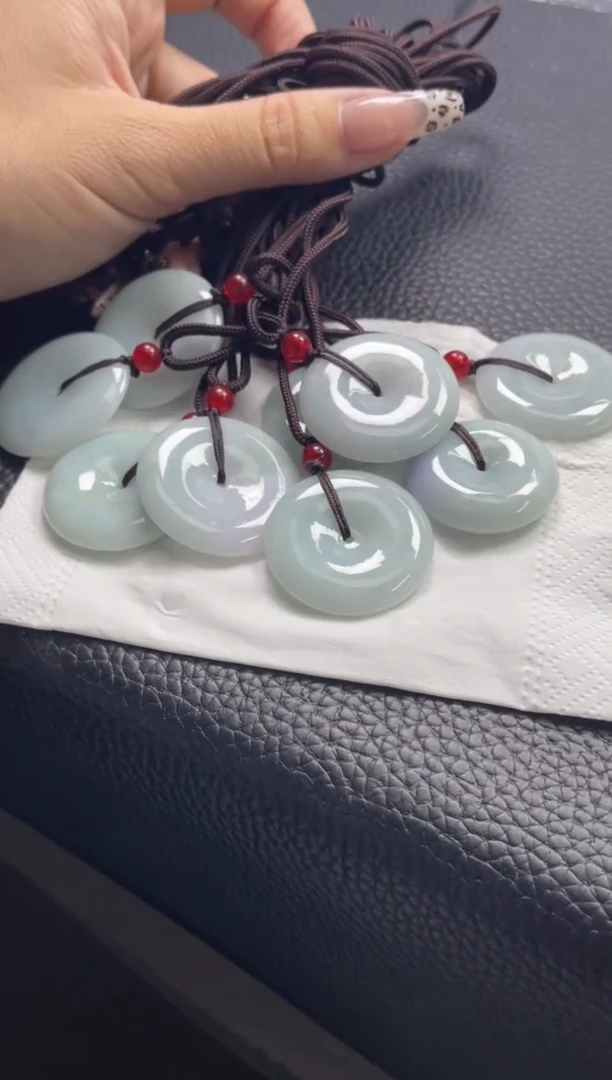 【闪购商品】翡翠吊坠(不含链)未镶嵌平安扣多样性发一件