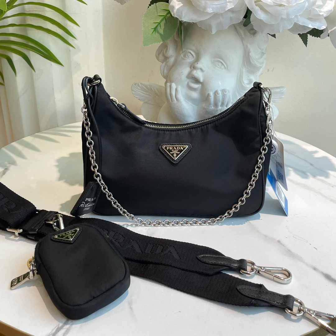95新 Prada/普拉达 御古屋/82763/三合一新款肩带