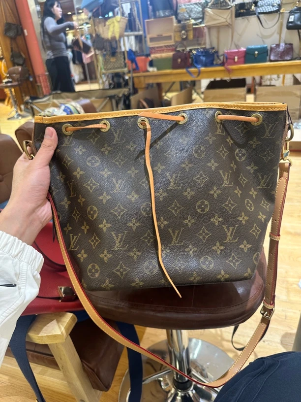90新 LouisVuitton/路易威登 Lv抽绳水桶单肩包 61055