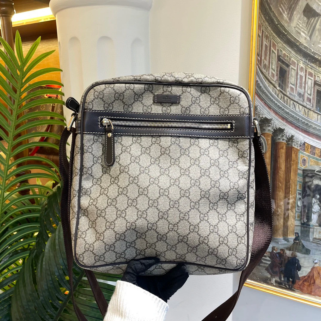 95新 GUCCI/古驰 御古屋/54239/邮差斜挎包