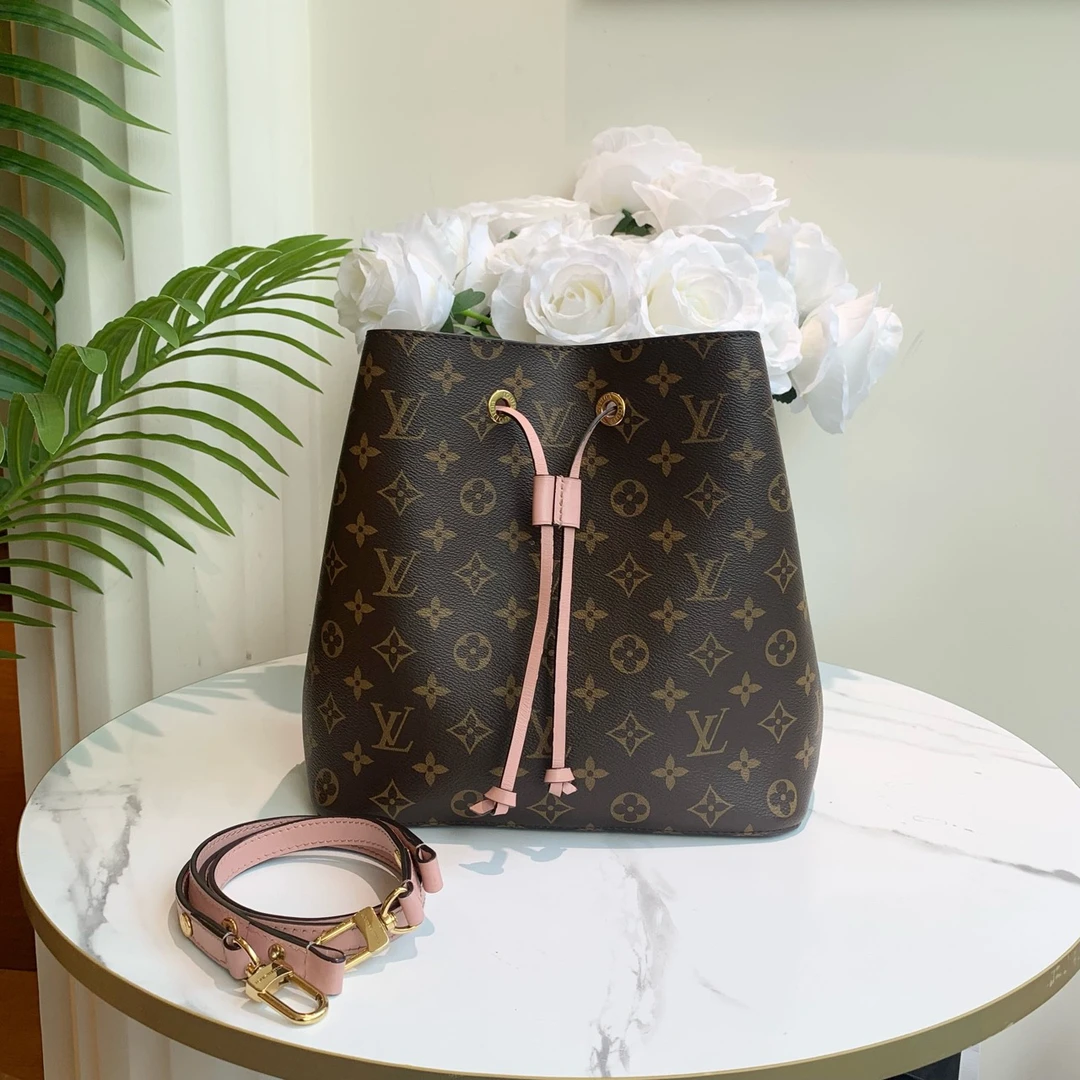 95新 LouisVuitton/路易威登 御古屋/10943/粉色水桶 芯片