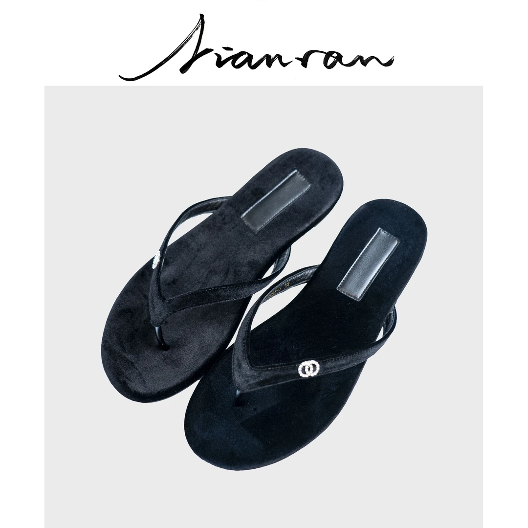 NianR-平底夹指黑色绒面小香风人字拖沙滩拖鞋舒适休闲百搭女士