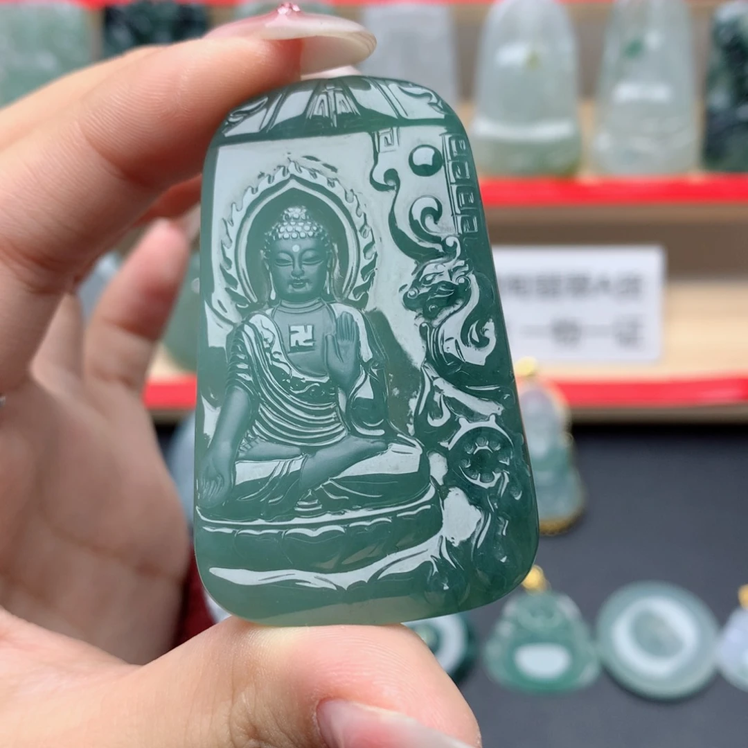 翡翠颈饰未镶嵌阿弥陀佛