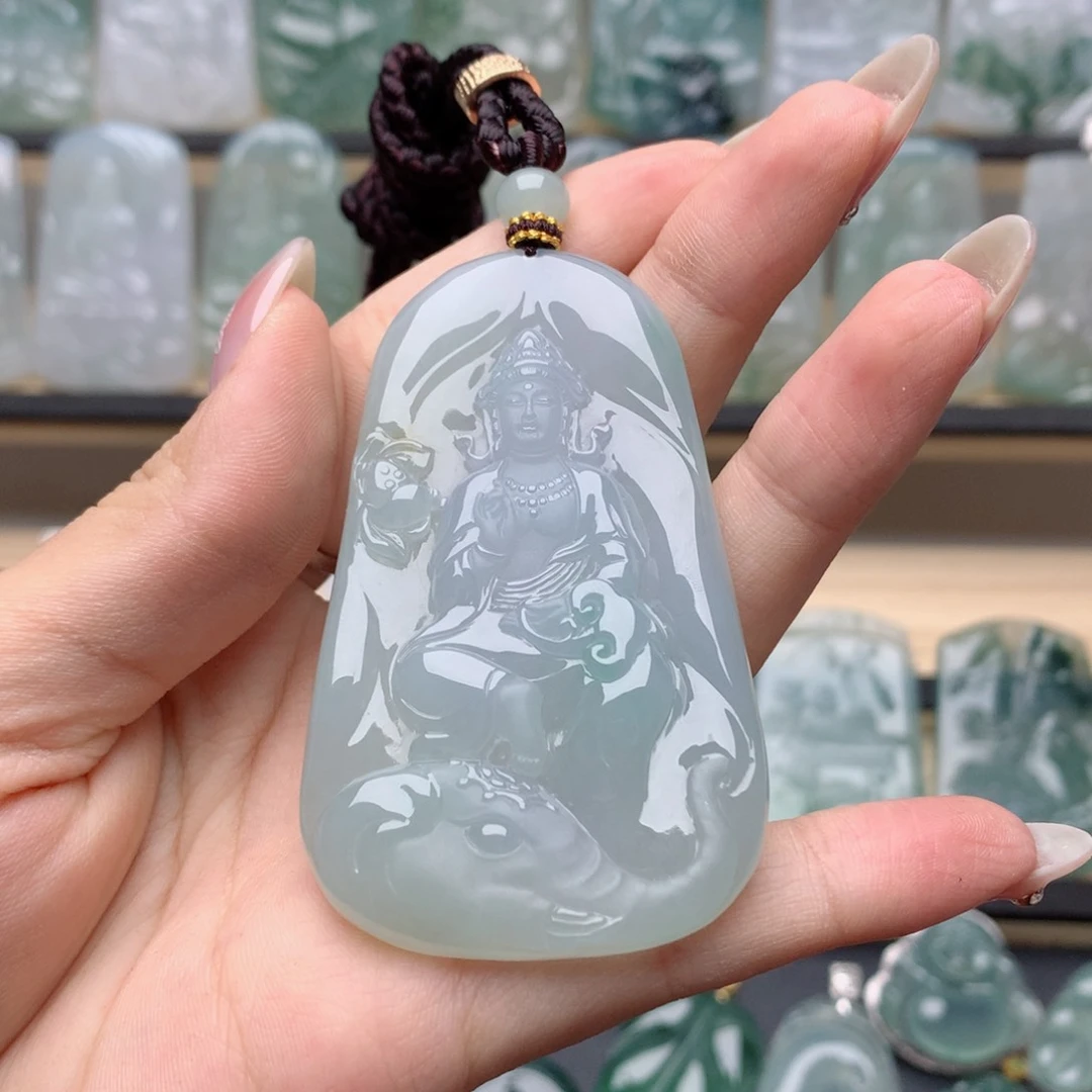 翡翠颈饰未镶嵌独****天普贤菩萨
