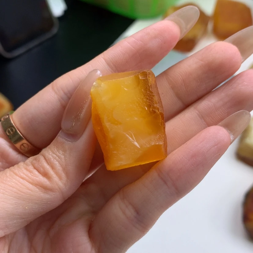 【闪购商品】定制琥珀未镶嵌海*