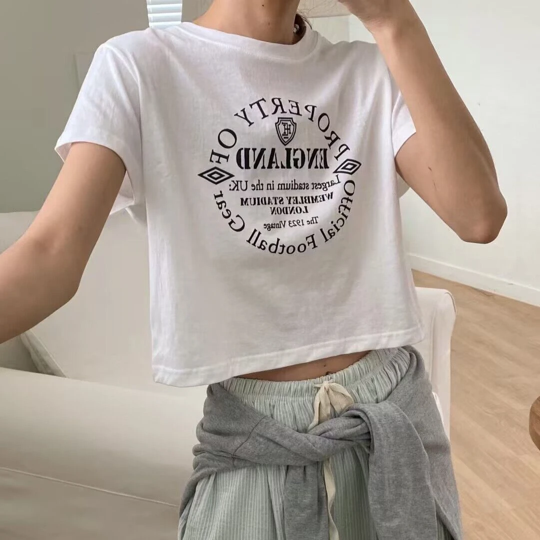 韩国正品代购【不支持退换】字母铁锈红奶白短T