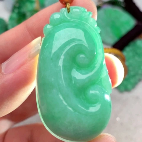 翡翠吊坠(不含链)未镶嵌