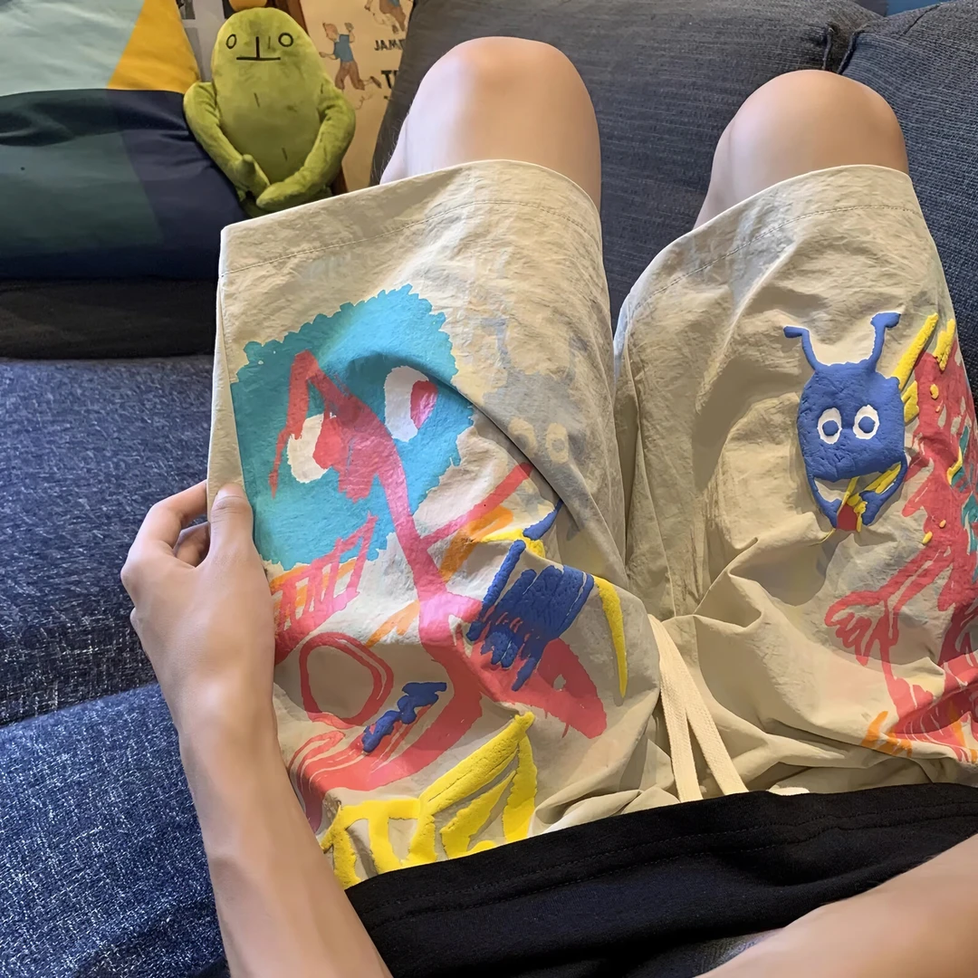 冰丝短裤男士夏季薄款速干沙滩五分裤多巴胺穿搭宽松休闲运动裤子