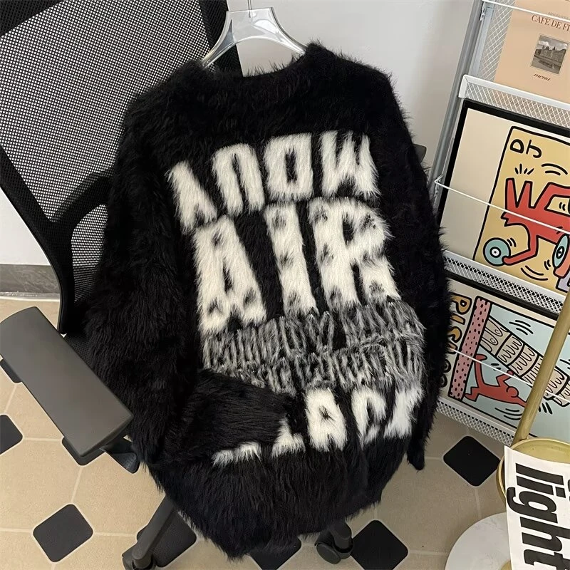 秋冬提花水貂绒毛衣男圆领套头休闲潮牌学生学院风保暖复古针织衫