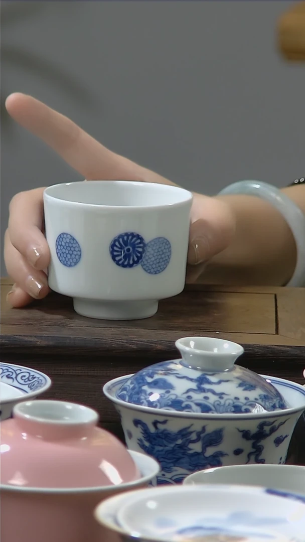 【闪购商品】折葵非器手绘皮球花直口