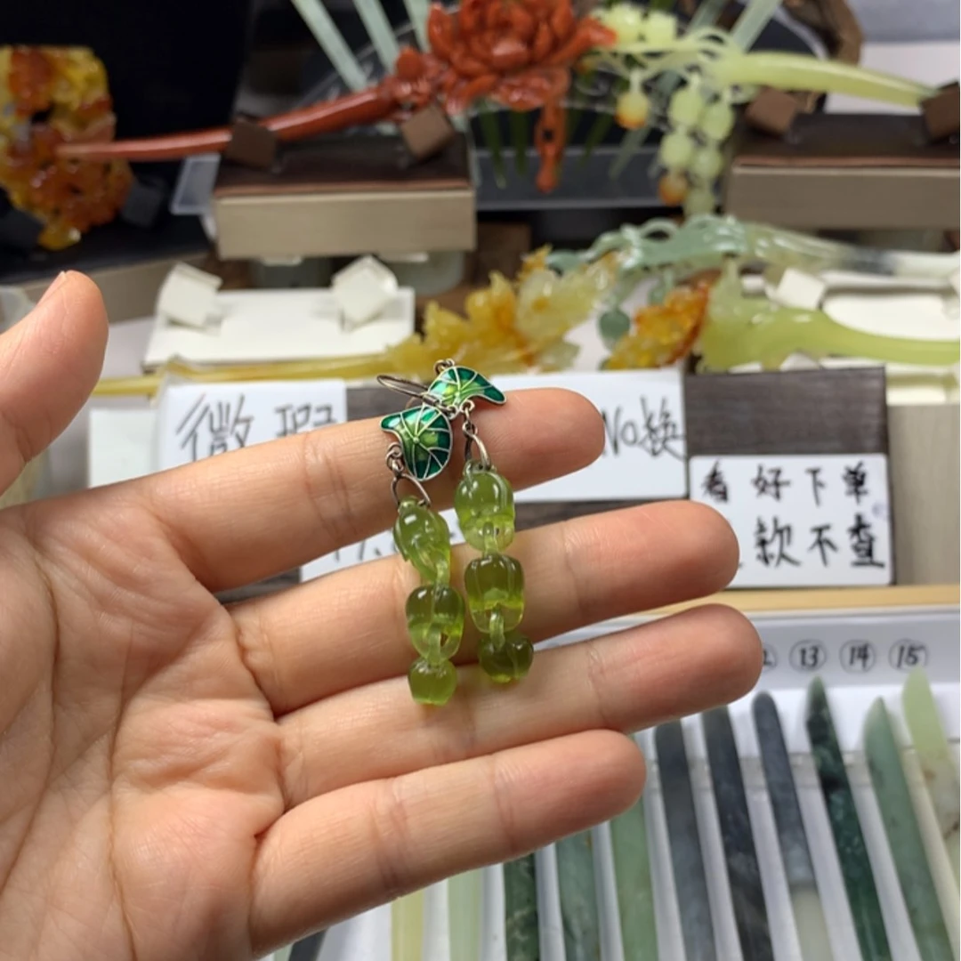 【闪购商品】蛇纹石玉耳坠银S925镶嵌兰**雨