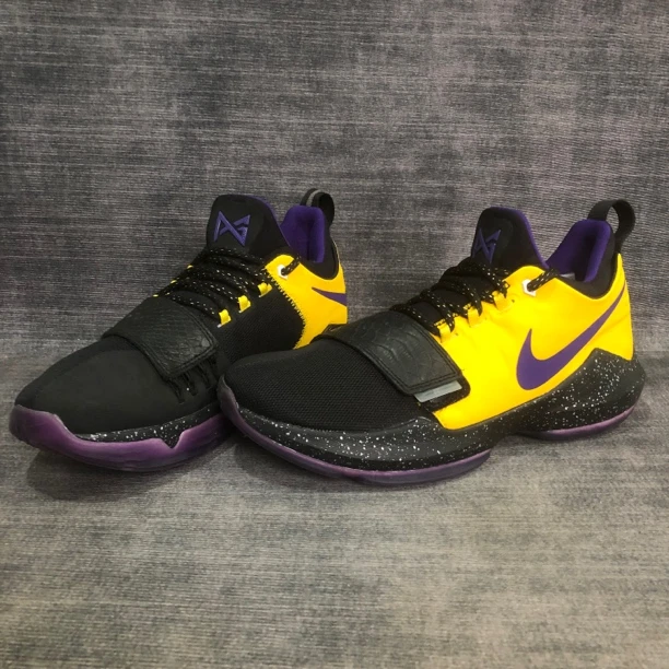 42.5码/保罗乔治 PG1 ID科比湖人紫金 9.9新 气垫未踩开 篮球鞋