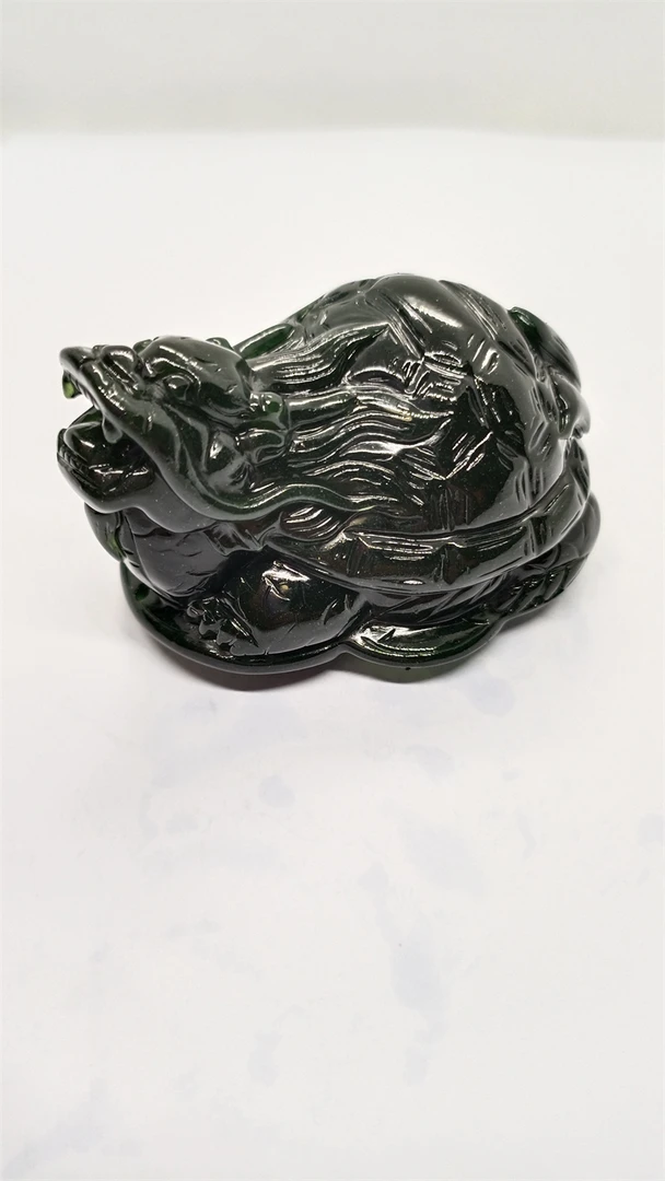 泰山玉玄武霸下龙龟金钱龟手工精致桌面摆件茶宠文玩把件男小礼品