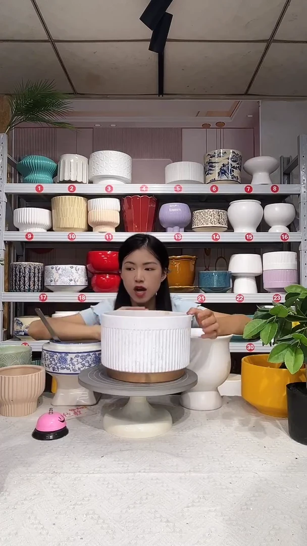 【闪购商品】陶瓷20CM以下高温陶瓷花盆-金底竖纹大23*15瑕疵