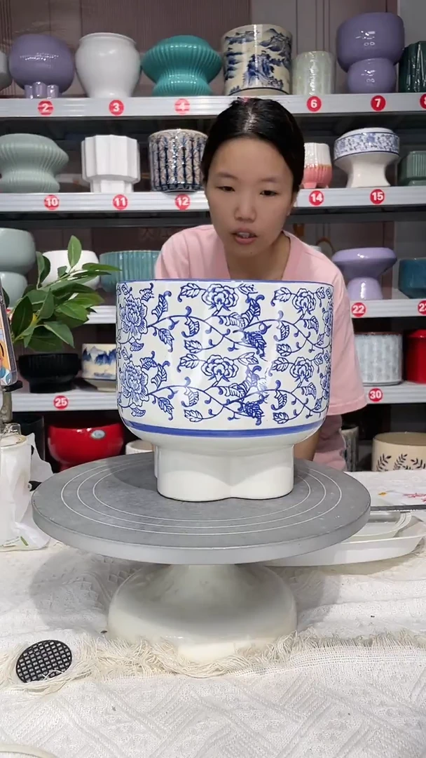 【闪购商品】陶瓷20CM以下高温陶瓷花盆-四脚青花20*18