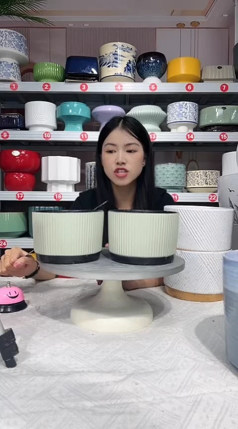 【闪购商品】陶瓷20CM以下高温陶瓷花盆-黑底绿竖纹小*瑕疵