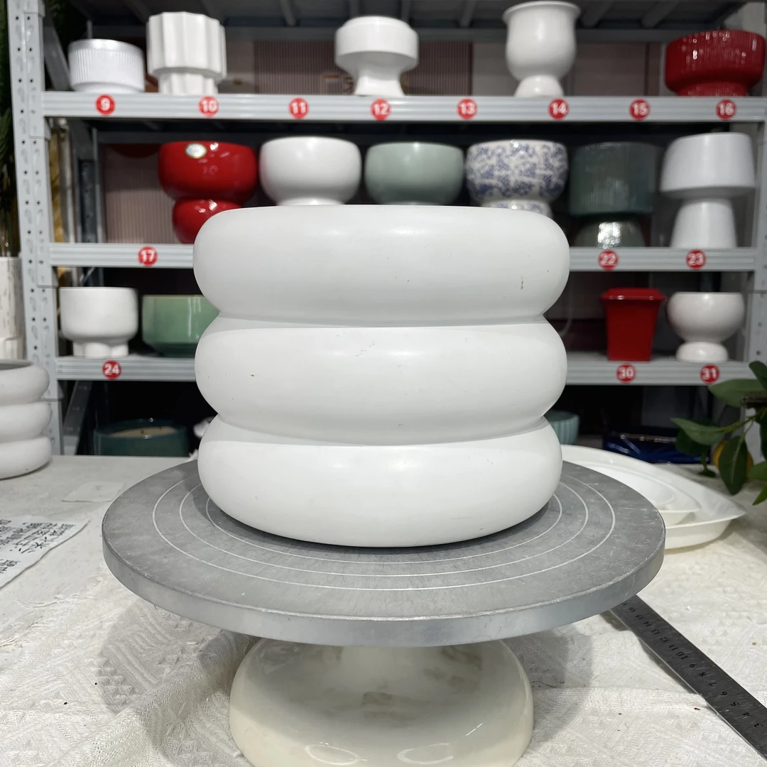 甜甜圈大亚光欧式创意竖纹高脚阳台客厅桌面摆件绿植绿萝兰花盆栽