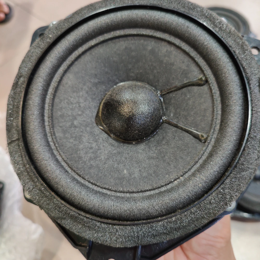 马克莱文森6.5寸,适合丰田皇冠，丰田锐志，标价为单个汽车音响车载