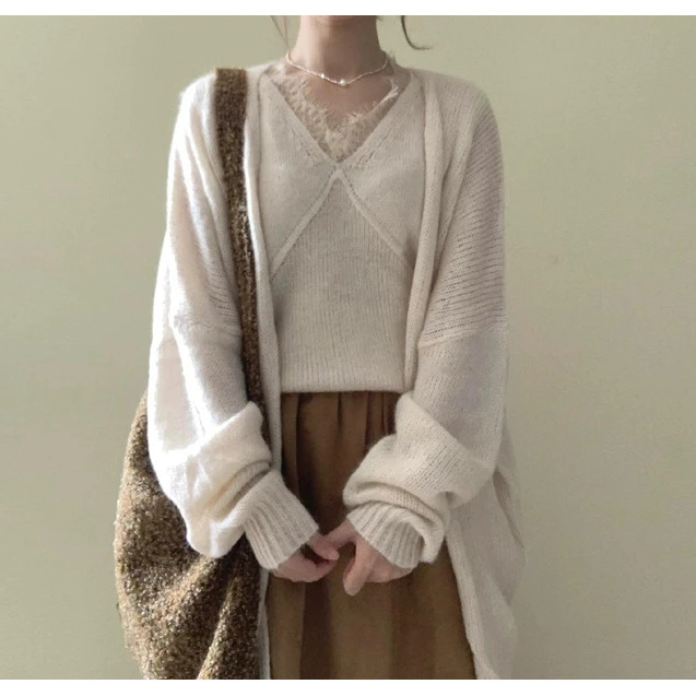 温柔奶茶色软糯套装女秋季2025新款蕾丝边v领背心毛衣外套两件套