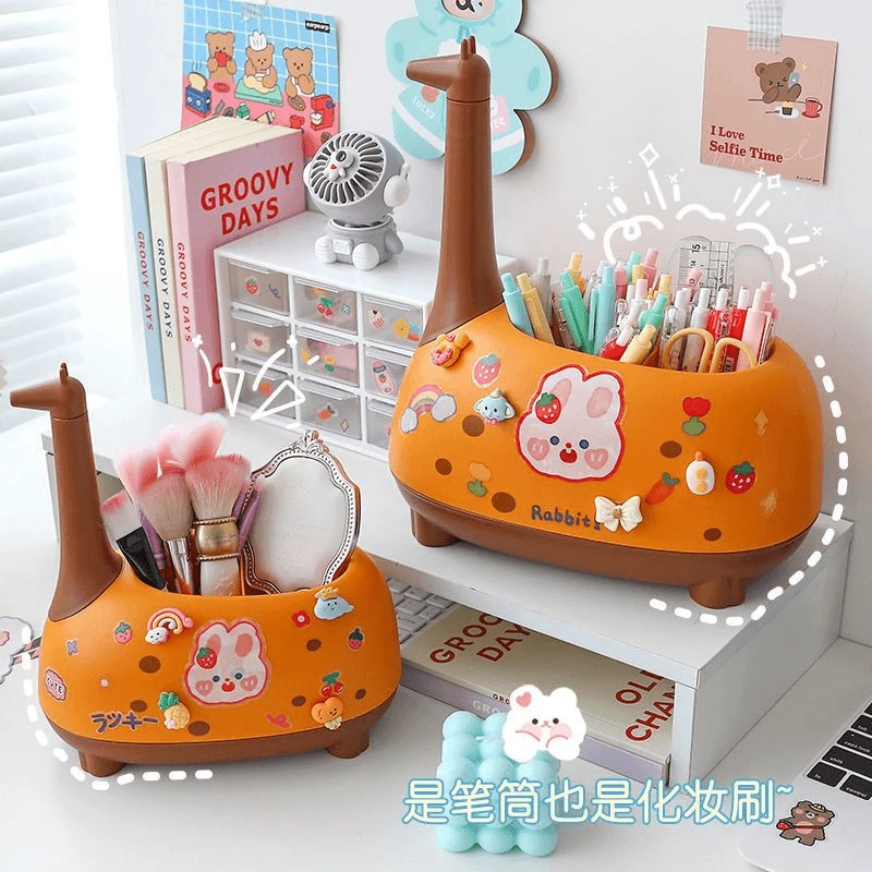 可爱卡通高颜值长颈鹿笔筒创意简约家用学生桌大容量收纳盒笔桶