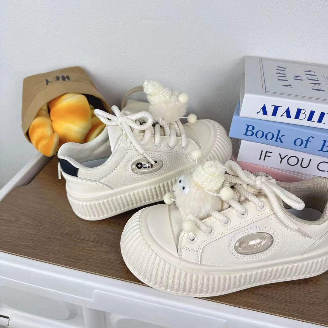 1989白黑秋冬新款毛球小奶盖韩版学生百搭小白鞋女休闲鞋潮