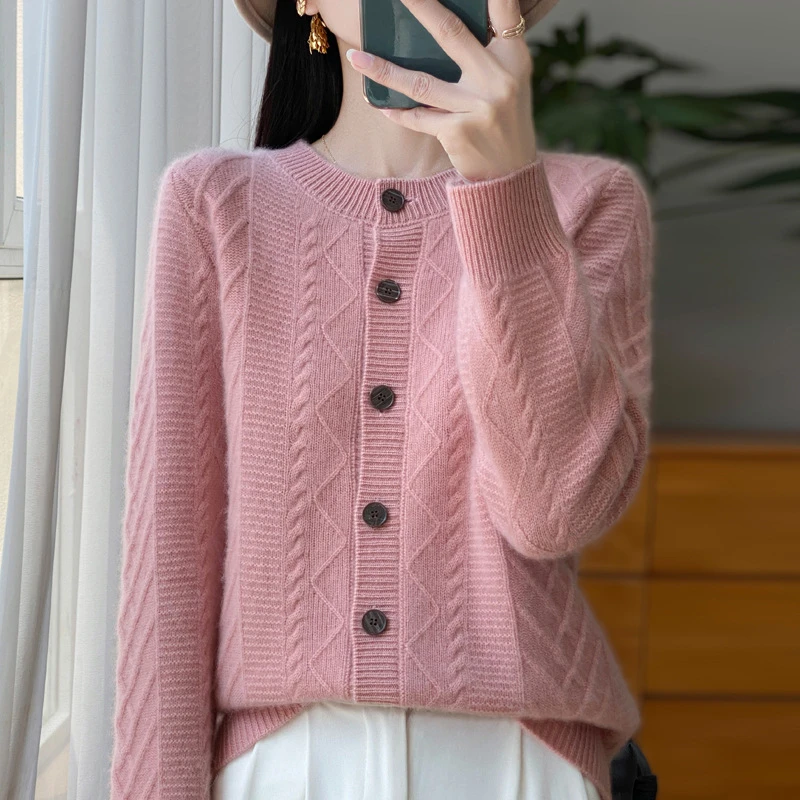 【崔万志工厂】七针加厚圆领绞花羊毛开衫外套