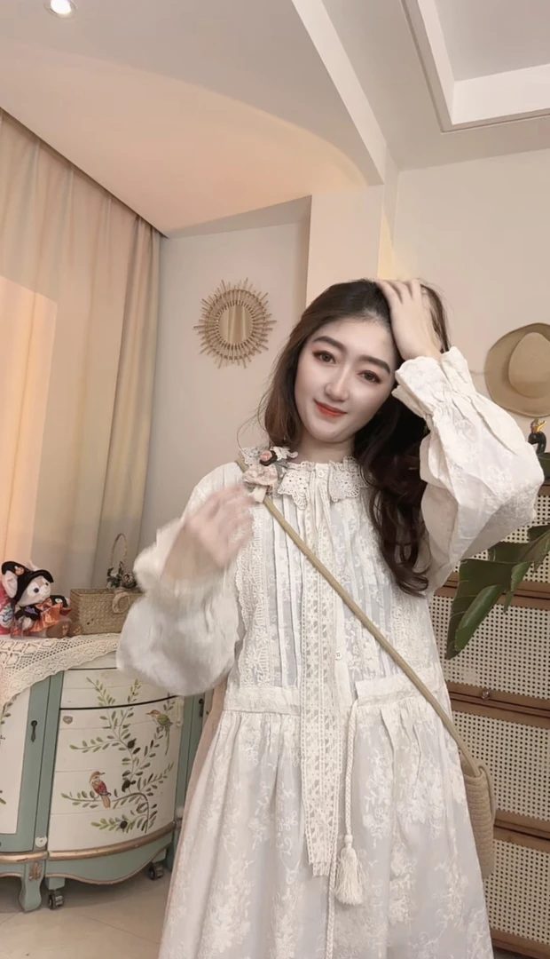 《四季U.NI.》森系甜美少女蕾丝重工刺绣连衣裙棉绣花收腰娃娃领裙