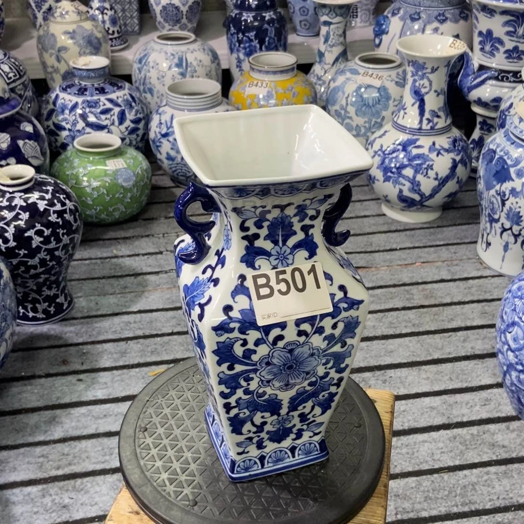摆件花瓶手绘釉下彩