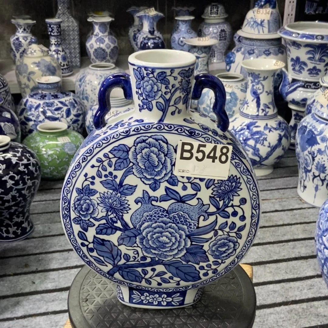 摆件花瓶手绘釉下彩
