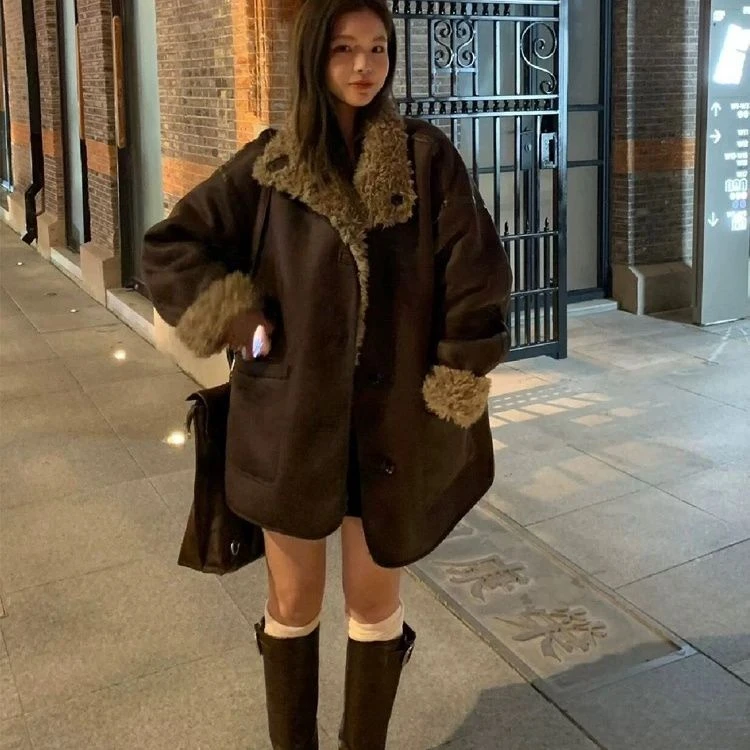 2024款羊羔毛毛双面穿环保皮毛一体外套女中长款冬季加厚复古外套