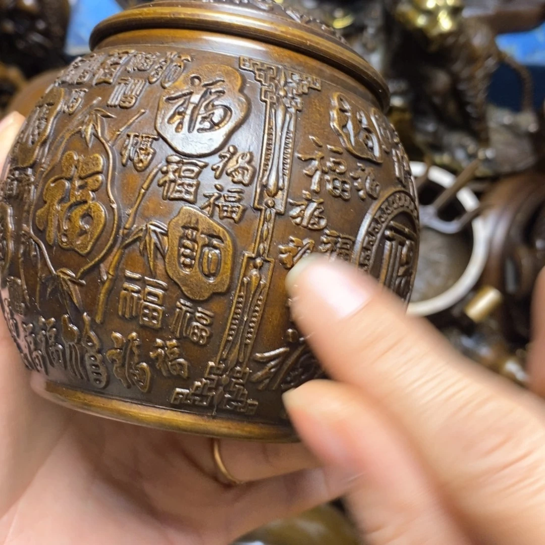 铜器摆件做工精良