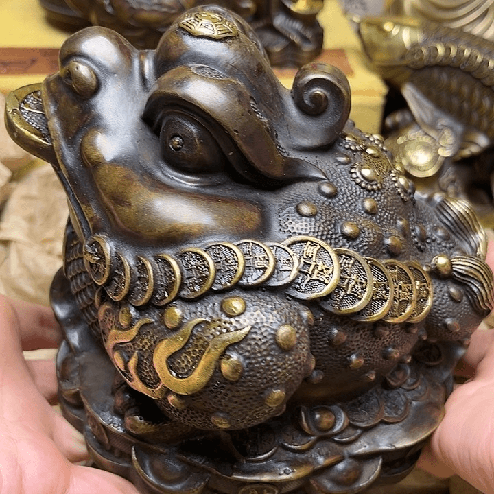 精美铜器批发档口