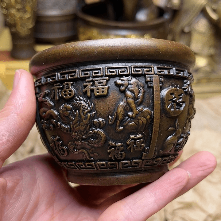 精品铜器批发档口