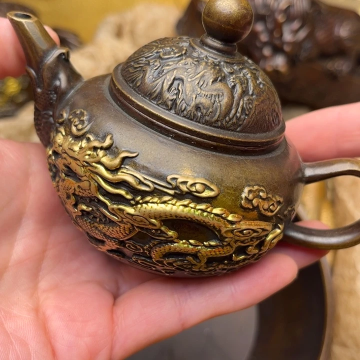 精美铜器批发档口