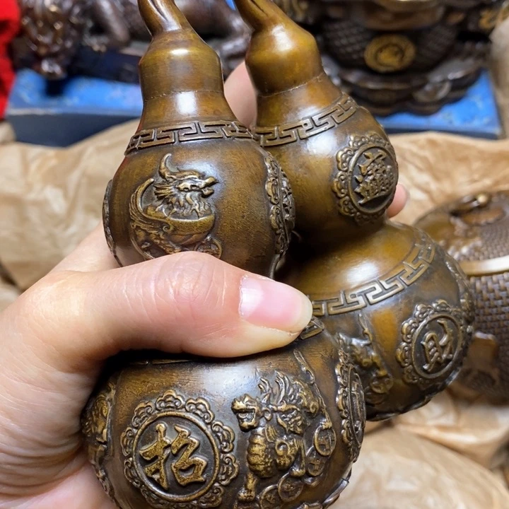 铜器摆件做工精良