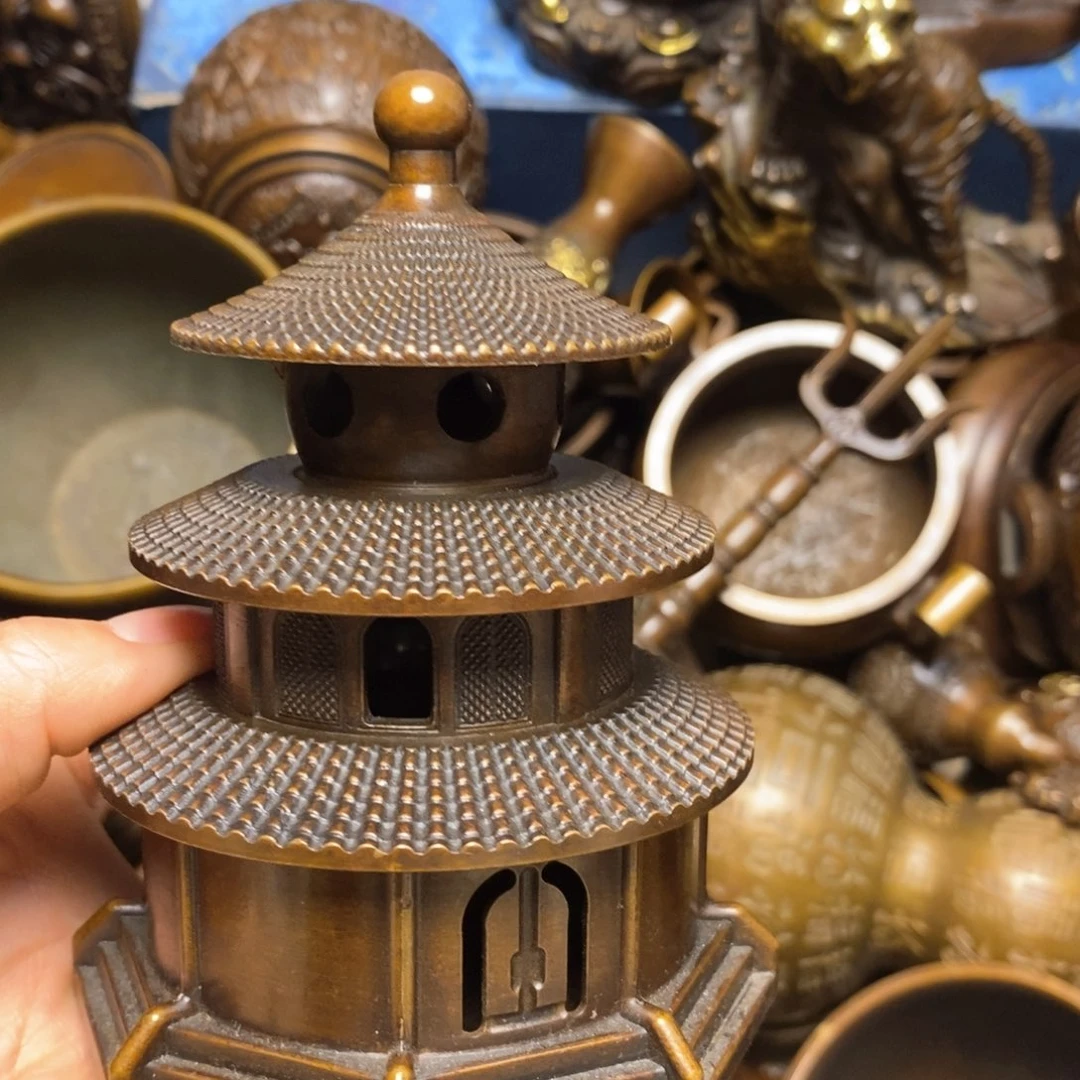 铜器摆件做工精良