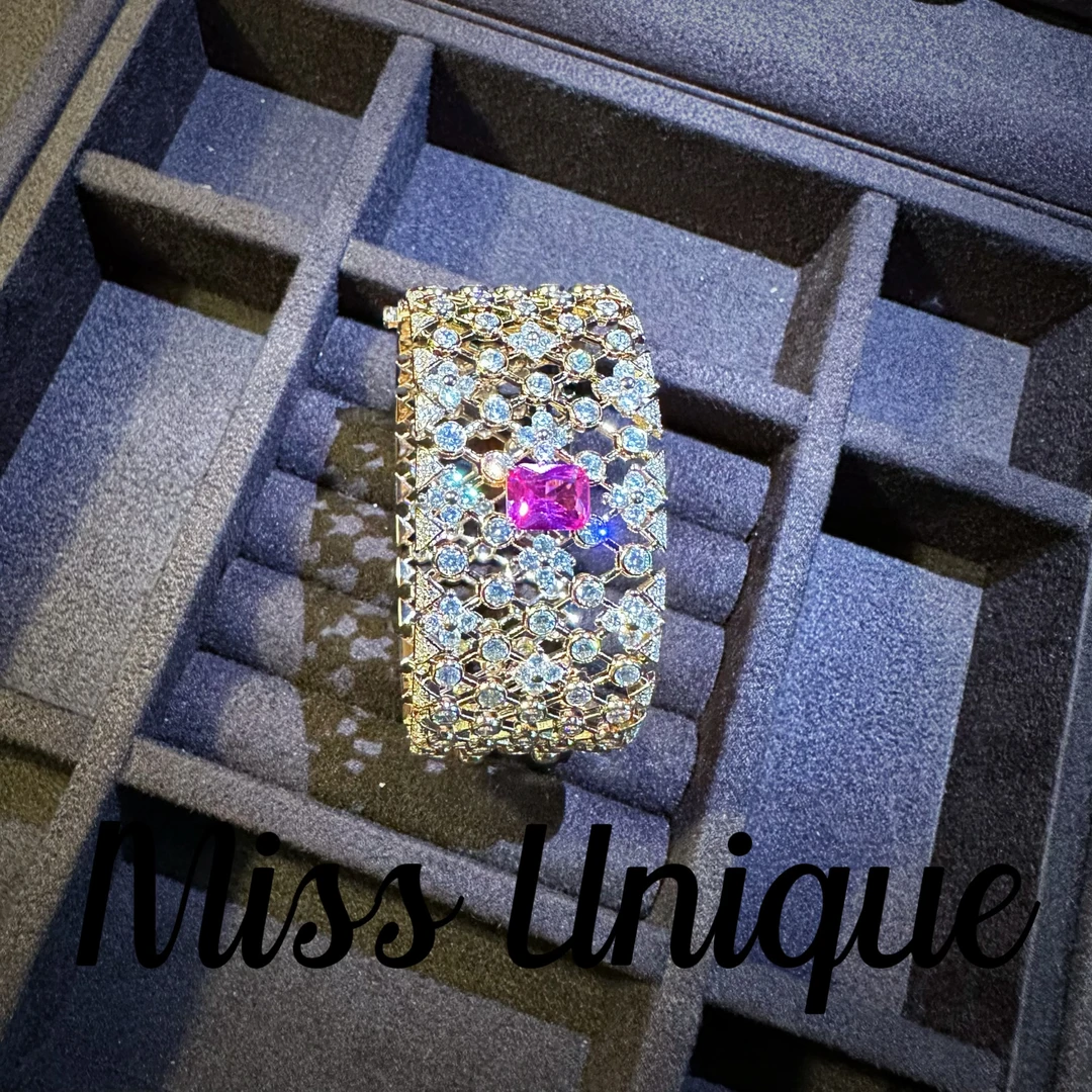 D4032蕾丝玫红方糖手镯