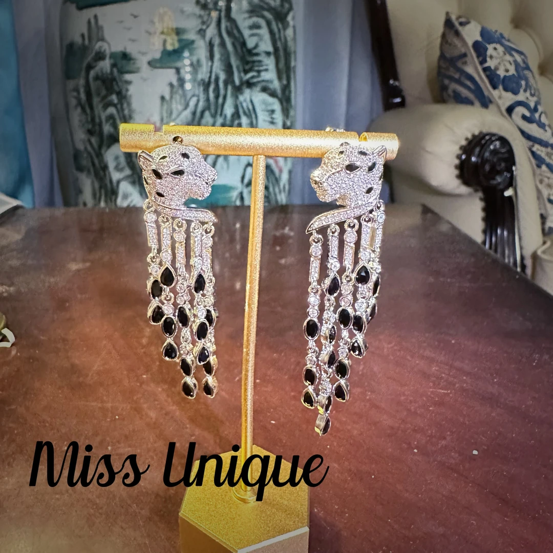 S6231瑞士双头豹流苏耳环